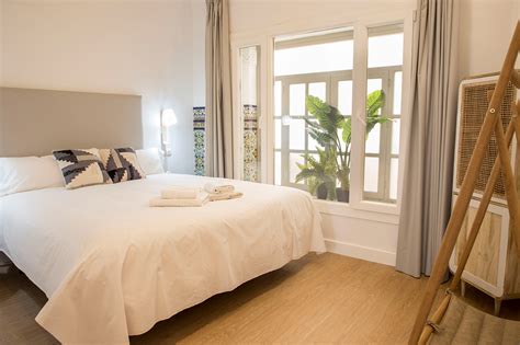 Obtener presupuestollamar a 658 24 73 53cómo llegarwhatsapp 658 24 73 53sms a muy limpio y moderno todo. Ninesuites - Apartamentos Turísticos en el centro de Sevilla