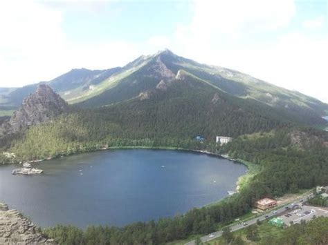 Nun aber soll mitten in einem naturpark ein gigantisches skigebiet entstehen. Pin von Laura auf Kasachstan | Kasachstan, Natur, Park