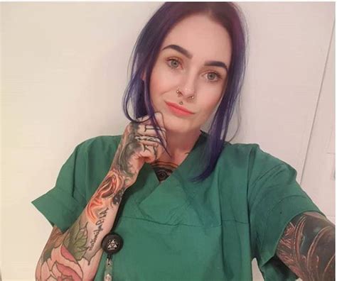 Meet Australian Doctor Dubbed Worlds Most Tattooed Doctor Nz Herald