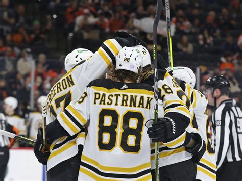5 Bruins Games To Circle On The 2022 23 Calendar Bvm Sports