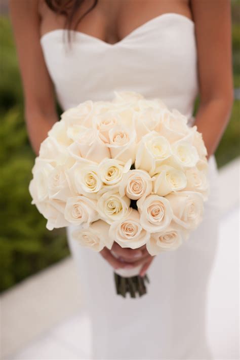 ivory rose bouquet ivory rose bouquet bridal bouquet flowers rose bridal bouquet