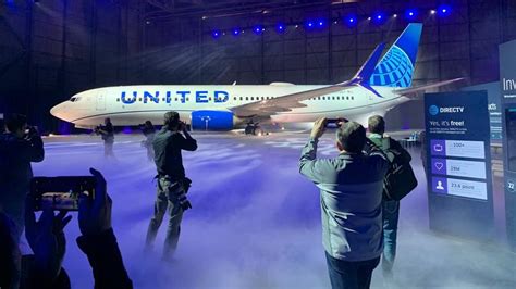 United Airlines Debuts New Design Bizwomen