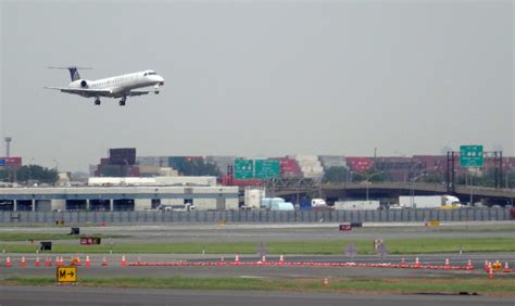 Plane Landing At Newark Liberty International Airport Jeffrey