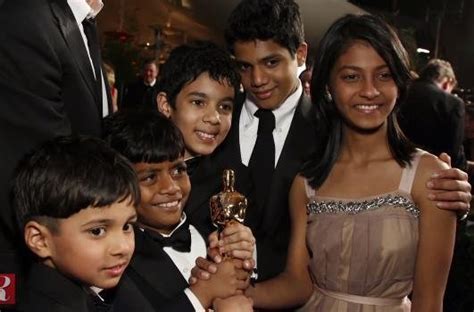 This Video Of The Kids From Slumdog Millionaire Reuniting After 5 Years