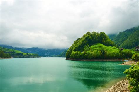 Switzerland Emerald Mountain Lake Landscape Beautiful Nature Wallpaper