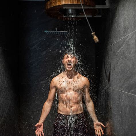 The Surprising Benefits Of Taking Cold Showers [does It Actually Work] Cardio Insider