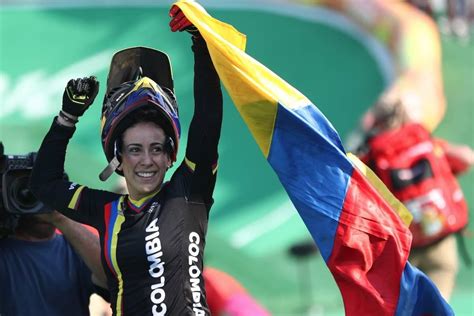 La ciclista colombiana, mariana pajón, se llevó el triunfo en la tercera parada de la copa del mundo uci bmx supercross que se llevó a cabo en bogotá y con lo cual se enfila para los juegos olímpicos de tokyo 2020, en donde buscará su tercera medalla dorada. Mariana Pajón se coronó campeona de la Copa Sudamericana ...