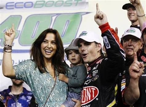 Students learn how to communicate ideas visually, play with the tools of the field, frame points of view and messages, build community and embrace a fluid, networked culture. Jeff Gordon, wife Ingrid and son Leo celebrate after Jeff ...