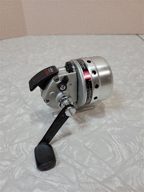 VTG Daiwa Silvercast 212 RL Spincast Fishing Reel Korea Parts Or Repair