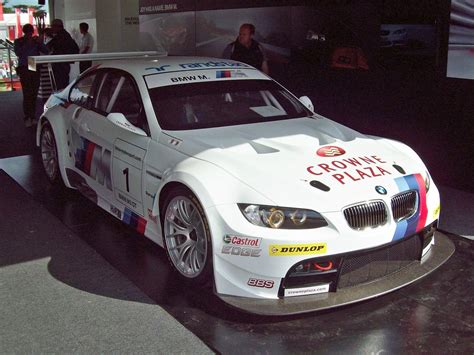 The sprint from 0 to 60 mph will be made in 4,4 seconds, and top speed will go up to 189 mph. 99 BMW E93 M3 GT3 (2010) | BMW E92 M3 (2007-on) Engine ...