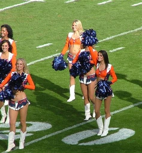 Denver Broncos Cheerleaders 73 Pics