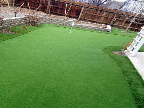 Also figure out how many holes you want your putting green to have. View How To Build A Backyard Putting Green Images - HomeLooker