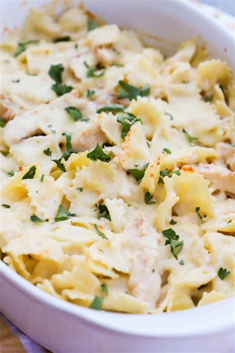 Best Ever Chicken Alfredo Casserole The Diary Of A Real Housewife