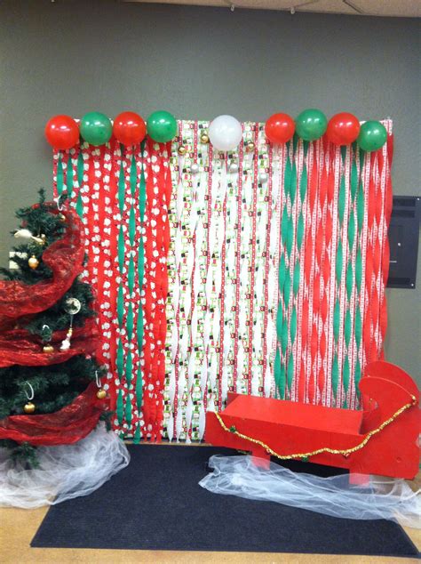 20 Diy Christmas Backdrop Ideas