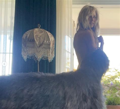 topless heidi klum strips down in daring new photos