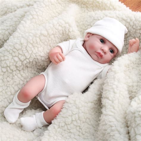 Oubeier 22 11 Realistic Reborn Baby Doll Girls With Blinking Eyes