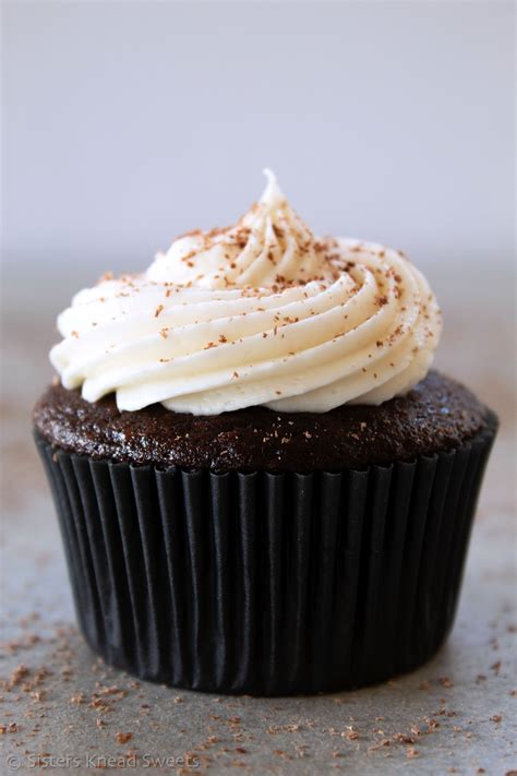 Chocolate Cupcakes And Vanilla Frosting Recipe Vanilla Frosting Frosting Cupcake Cakes