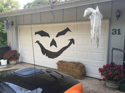 Spooky Up Your Halloween Decoration Garage Door With These Ideas