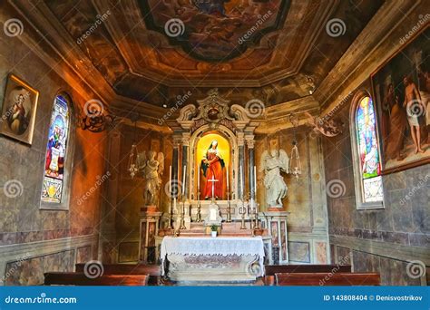Portoguaro Italia Interior De Los Di San Giovanni Del Chiesa De La
