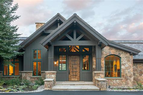 A Warm And Welcoming Colorado Mountain House Is Beautifully Renovated