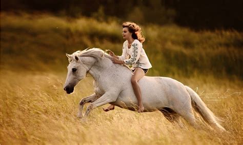 Pin By Marrisa Pa On Equestriansequines Horses Pretty Horses Wild