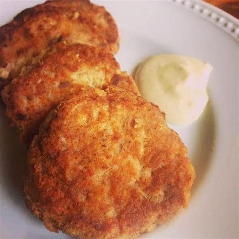 About 5 minutes on each side. Low Carb Salmon Patties | Just A Pinch Recipes