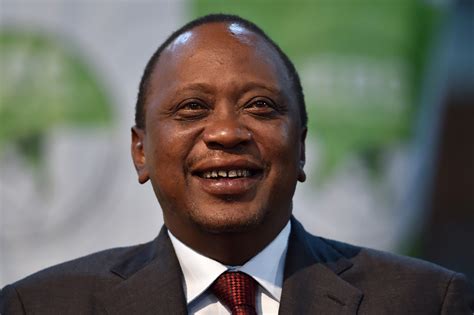 Kenya Uhuru Kenyatta Investi Président Pour Un Second Mandat La Croix