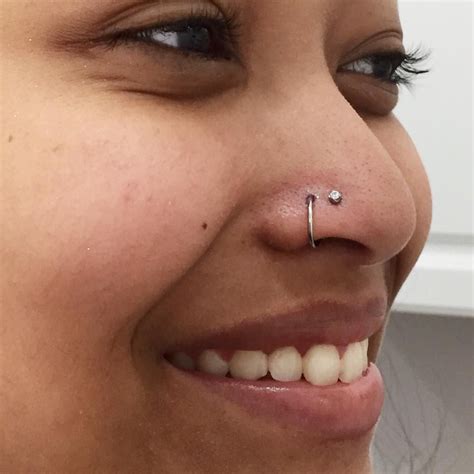 Double Nostril Piercings Our Piercer Mike Did Today Piercology Itswhatido Neometal