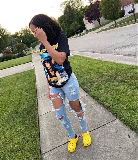 𝚜𝚎𝚕𝚏𝚌𝚊𝚛𝚎 💛 On Instagram “•𝗿𝗲𝗾𝘂𝗲𝘀𝘁𝗲𝗱• Crocs Outfits💗 Caretings