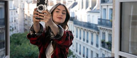 Emily In Paris Netflix Comedy Erhält Zweite Staffel