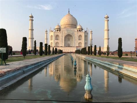 Amazing Tourist Places In India That Are Worth The Visit Taj Mahal