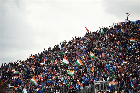 In Pictures Cricket Brings Together Pakistani Indian Fans Across