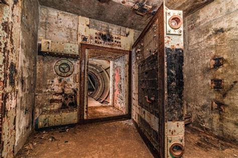 À Vendre Un Ancien Bunker Qui Abritait Autrefois De Puissants Missiles Nucléaires Les Maisons