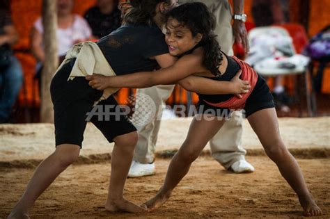 ブラジルで相撲大会、男女18歳未満の部 写真18枚 ファッション ニュースならmode press powered by afpbb news