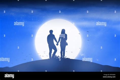 Couple Silhouette Moon Hi Res Stock Photography And Images Alamy