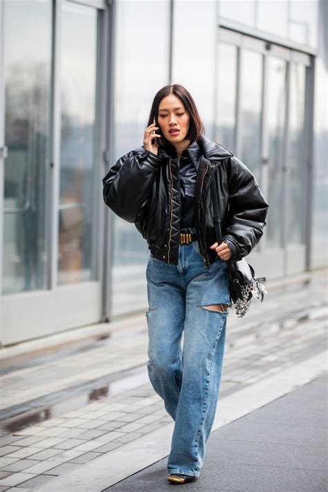 25 Ways To Style Baggy Jeans With Everything From Blazers To Crop Tops