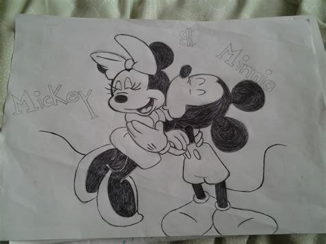 mickey and minnie mouse kiss classic disney fan art 37297307 fanpop