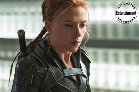 Black Widow Scarlett Johansson Goes Solo In Ews Exclusive Images