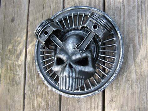 Re Purposed Auto Parts And Vacu Formedmetalized Skull 15 X 15