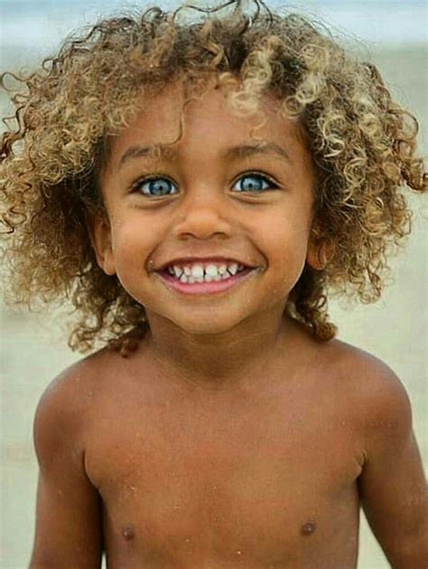 Yeux Bleus 💙 Precious Children Beautiful Babies Stunning Eyes