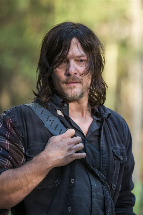 The Walking Dead Norman Reedus Interpreta Daryl In Something They Need