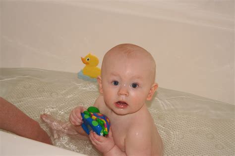 Img0305 First Bath In The Big Girls Bathtub Joi Johnson Flickr