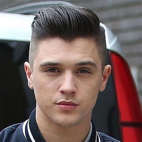 The most popular short hair styles for men are focused on taking classic cuts and giving them a modern edge. Latest Pompadour Hairstyles for 2018 | The Best Mens ...