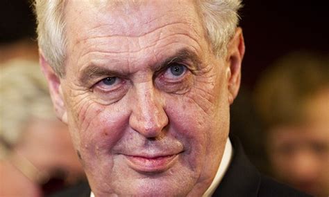 Miloš zeman se ztrapnil, ale také vykonal svůj první státnický čin. GLOSA: Vadí Miloši Zemanovi slovo buzna, nebo něco jiného ...