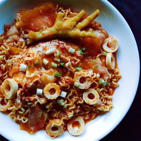 12 cara membuat seblak kuah sederhana, enak dan mudah dibuat. Resep Seblak Pedas Jeletot, Bikin Lidah Nagih dan Keringetan!