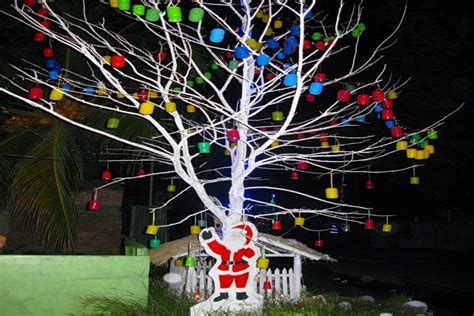 Cara membuat pohon natal dengan ranting kering. Pohon Natal Dari Ranting Bambu - Memanfaatkan Ranting Pohon Jadi Dekorasi Rumah Rumah Dan Gaya ...