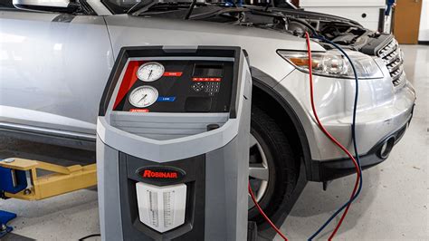 Maybe it is not working right and i need auto a/c repair? 3 Signs That Your Car's Air Conditioner Needs Freon ️ ...