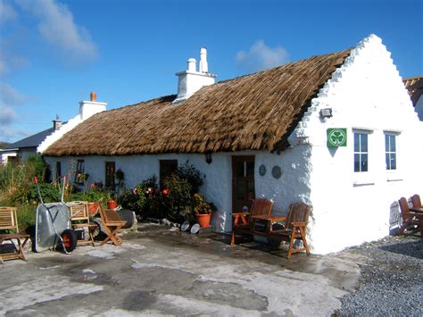 These stays are highly rated for location, cleanliness, and more. Rent a traditional Irish Cottage directly from the owner ...