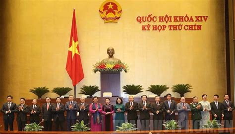 Chậm nhất là 80 ngày trước. Quốc hội phê chuẩn danh sách 4 Phó Chủ tịch và 16 Ủy viên ...