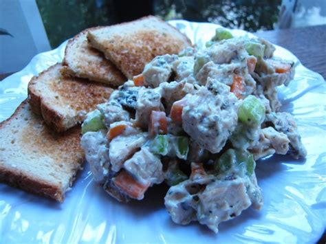 Simple to prepare chicken salad that i make up for sandwiches. Publix Chunky Chicken Salad Recipe - Food.com